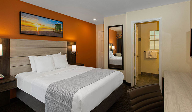 Save More With Wyndham Rewards Specials at Monterey Hotel